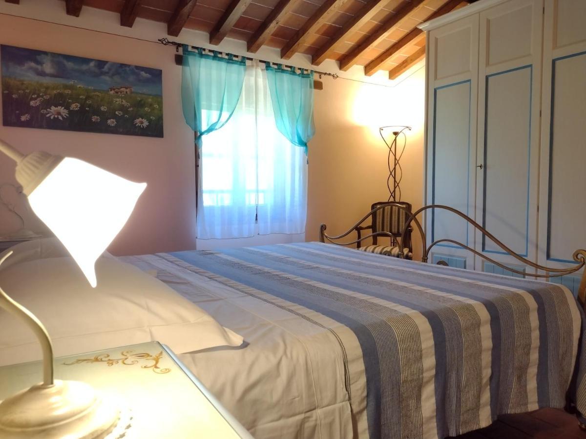 Casale I Burroni Apartment Arezzo Bagian luar foto