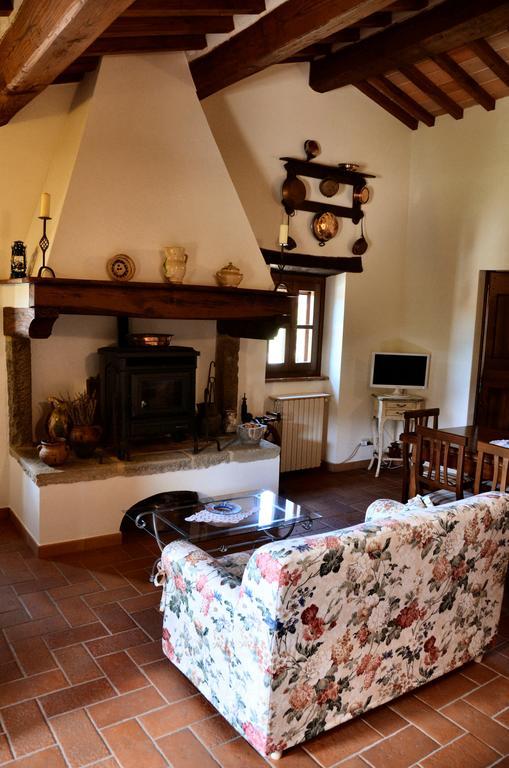 Casale I Burroni Apartment Arezzo Bagian luar foto