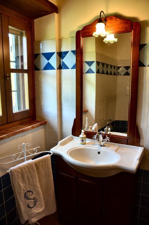 Casale I Burroni Apartment Arezzo Bagian luar foto