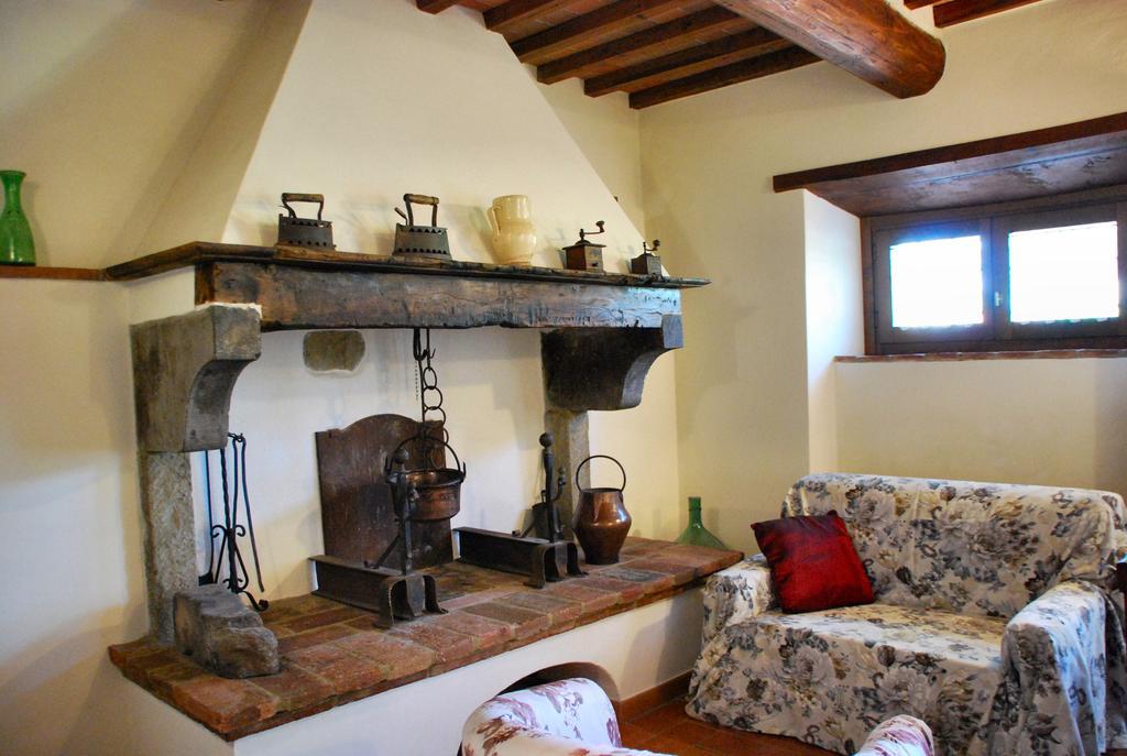 Casale I Burroni Apartment Arezzo Bagian luar foto