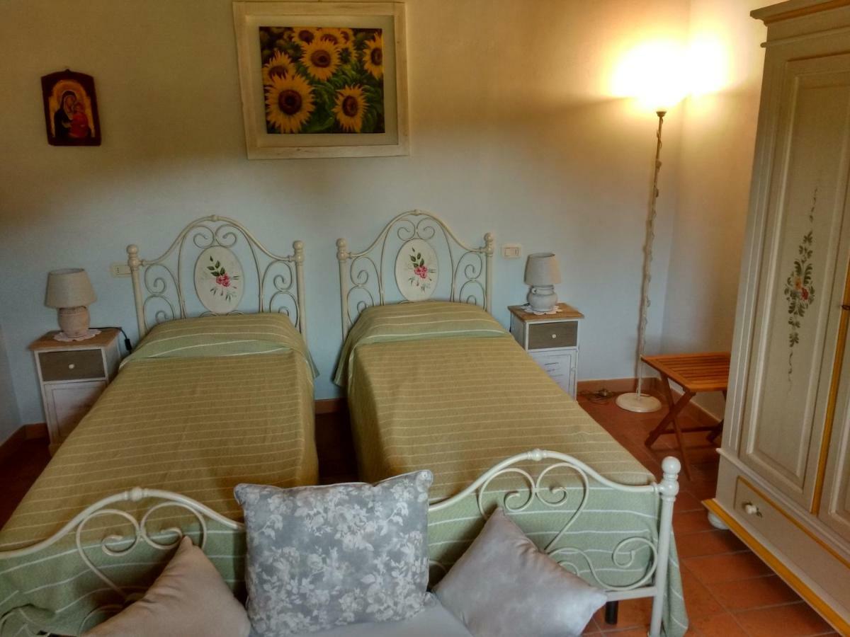 Casale I Burroni Apartment Arezzo Bagian luar foto